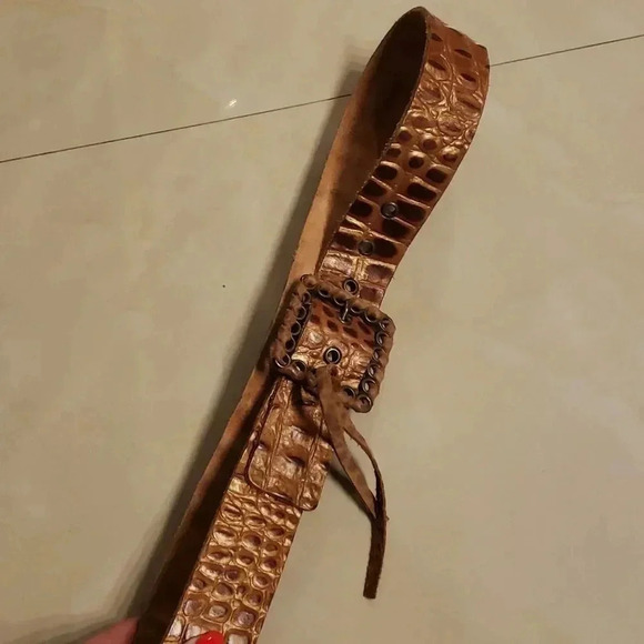 Garbo leather belt NWOT - Picture 1 of 3